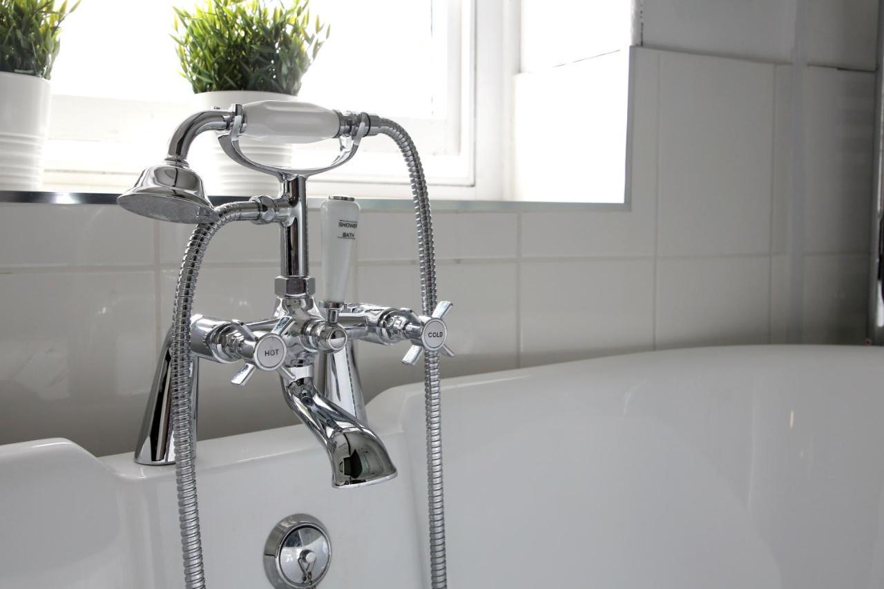 Luxury 3 Bed Apartment In The Heart Of Stamford Bagian luar foto